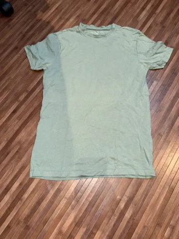 T-shirt Primark S slim fit vert clair