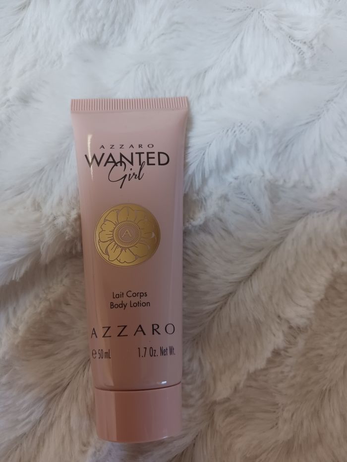 Azzaro Wanted Girl 50ml lait corps - photo numéro 3
