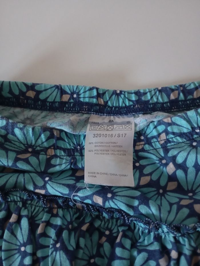 Ensemble assorti . Jupe 8 ans ,tee shirt manches courtes 10 ans. Coton . Parfait état - photo numéro 9