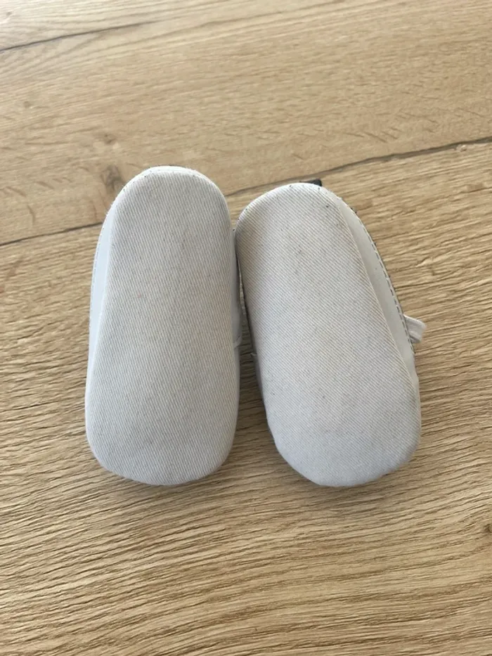 Chaussures bébé 6 mois - photo numéro 3