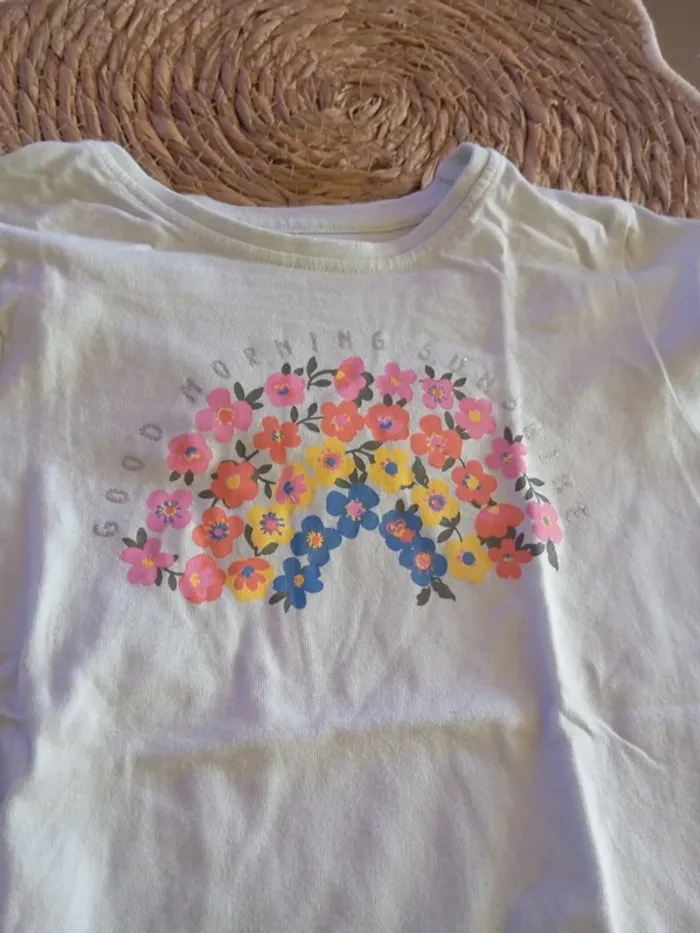 Tee shirt 6 ans - photo numéro 2