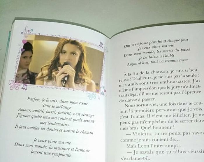 livre VIOLETTA - photo numéro 2