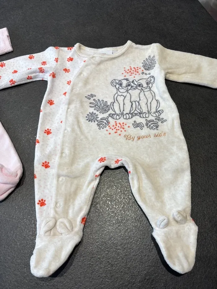 Lot pyjamas velours - photo numéro 4