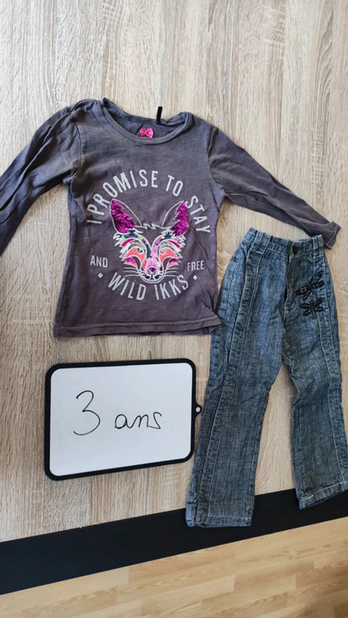 T-shirt et pantalon taille 3 ans