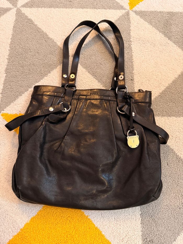 Sac à main en cuir noir vintage Furla