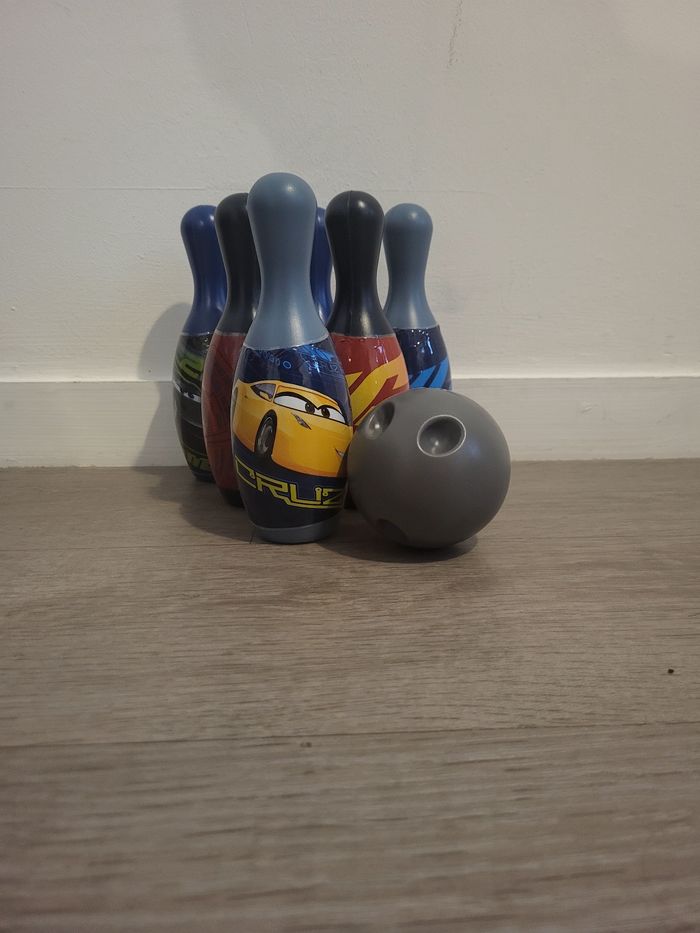 Jeu bowling Cars