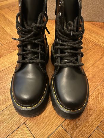 Dr. Martens Jadon