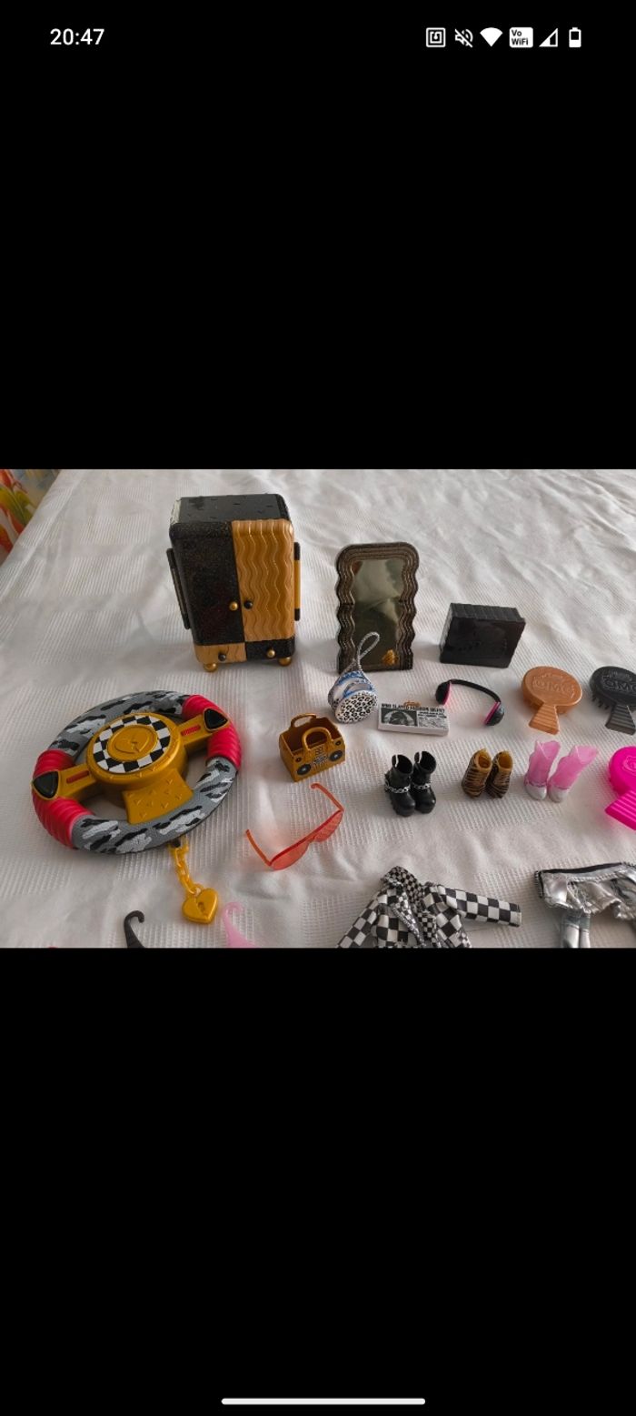 Lot accessoires poupée lol omg - photo numéro 2
