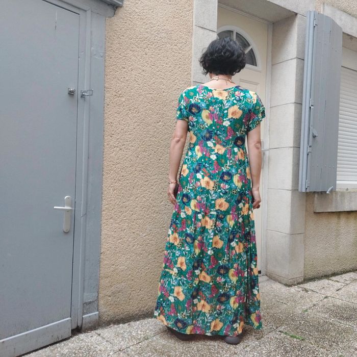 Superbe robe pour taille 38 ou 40 - photo numéro 4