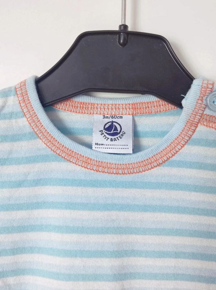 Tee-shirt rayé bleu blanc / Petit Bateau - 3 mois / 60cm - photo numéro 2