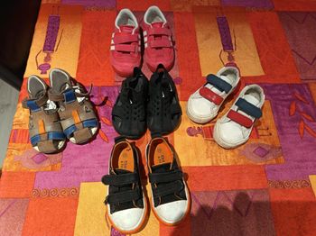 Lot chaussures bébé 20 21 22