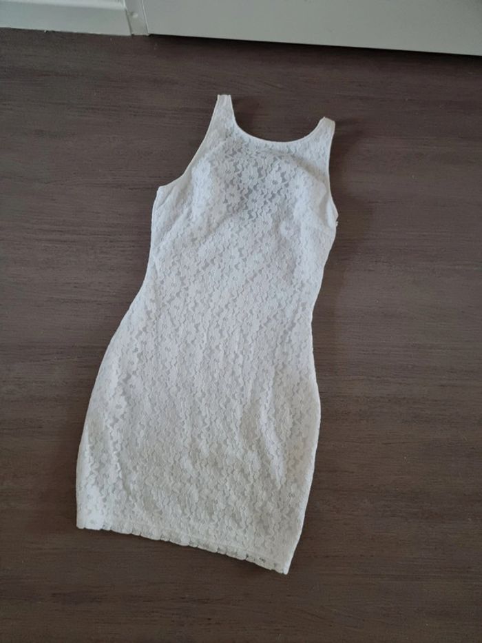 Robe dentelle