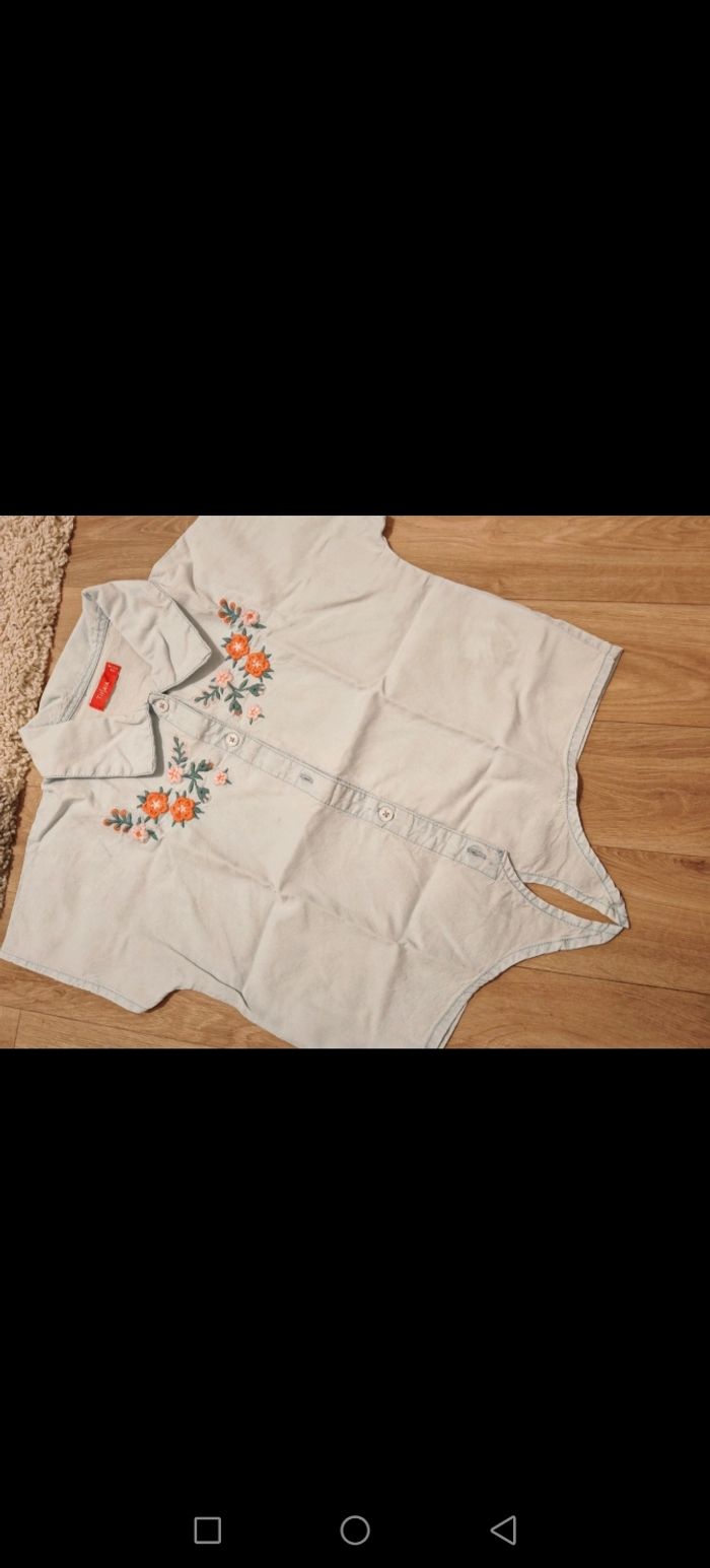 Chemise en jean à fleurs