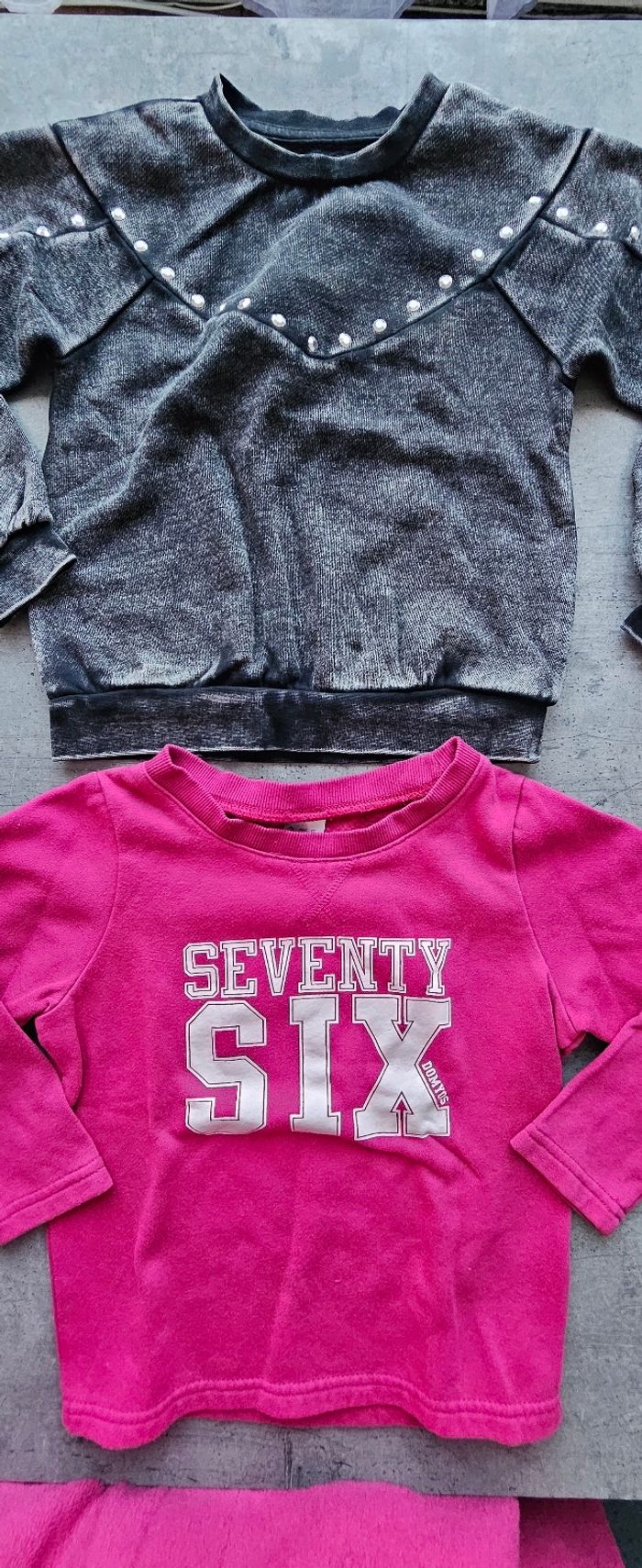 Lot de vêtements fille 5ans - photo numéro 5