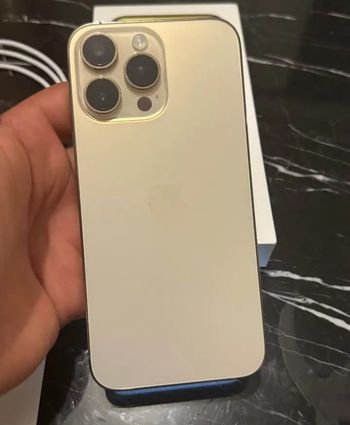 I p h o n e 1 5 p r o m a x