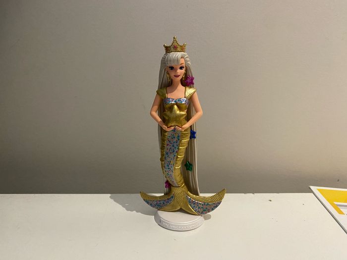 Figurine barbie sirène