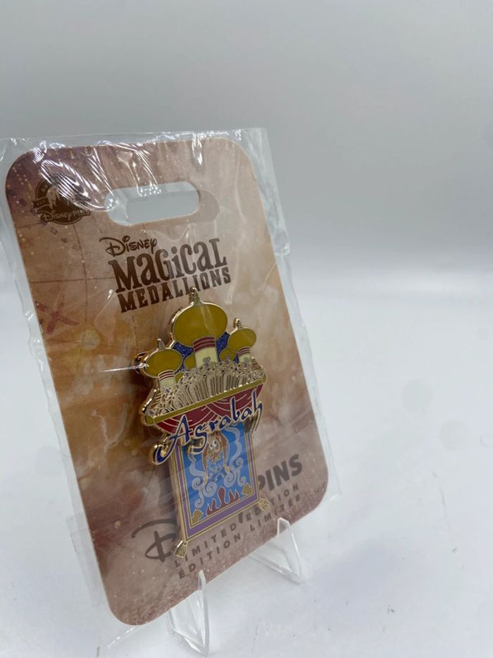 Pin's en édition limitée Disney Store Agrabah, Aladdin - photo numéro 3