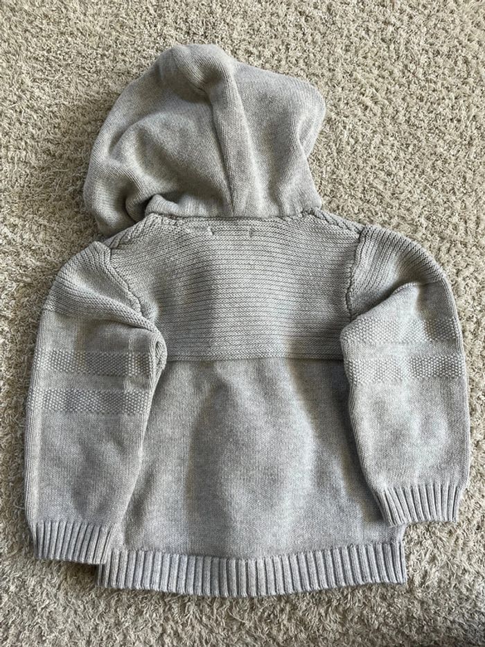 Gilet à capuche gris marque Obaïbi taille 23 mois - photo numéro 8