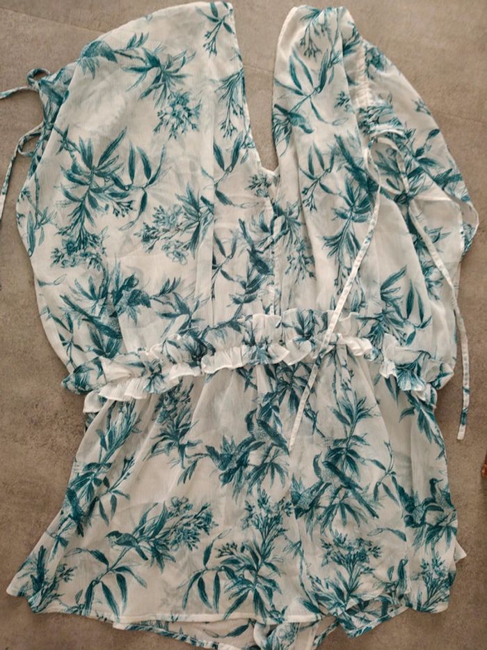 Combishort en deux parties blanche à fleurs turquoises Asos Taille 38 - photo numéro 2