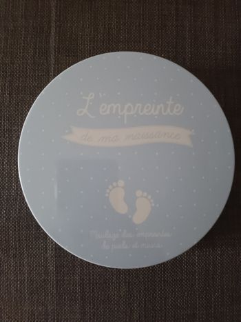 Boîte à empreinte bébé