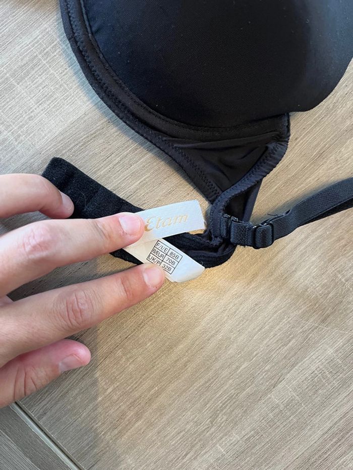 Soutien gorge noir - photo numéro 2