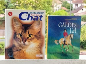 Lot Encyclopédie du chat et livre équitation galop 1 à 4