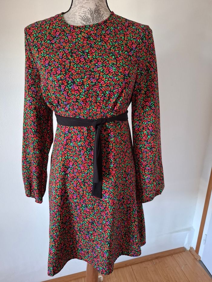 Robe courte fleurie manches longues - photo numéro 7