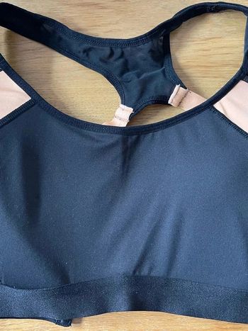 Brassière de sport noire XL