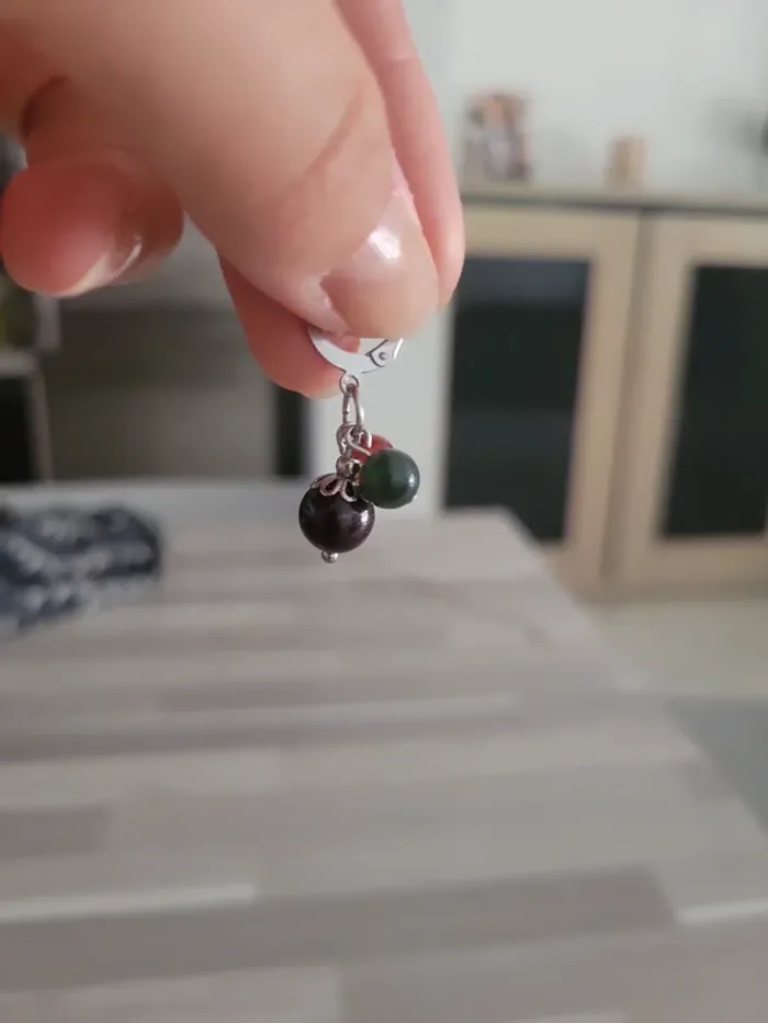 Boucles d'oreilles avec pierres - photo numéro 3