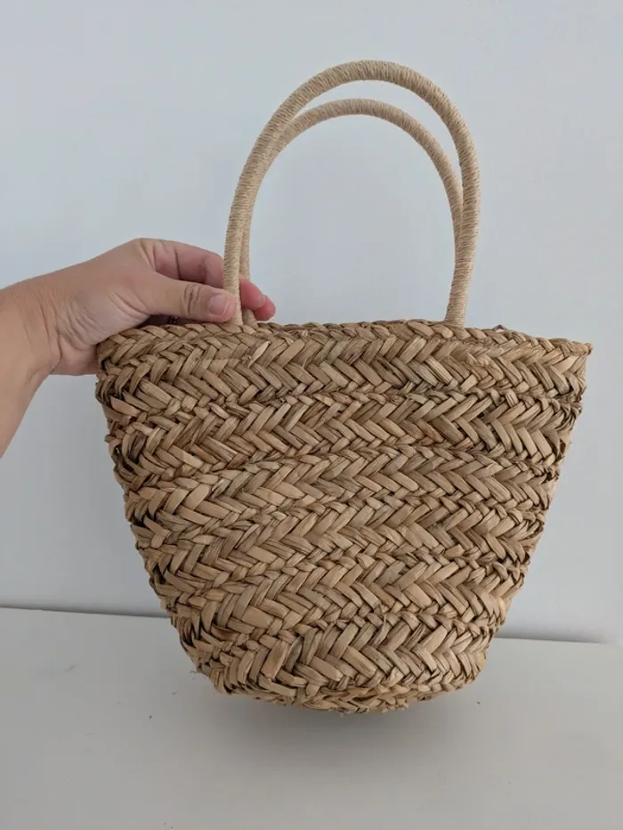 Petit panier en osier a pom-pom Kiabi pour enfants - photo numéro 4