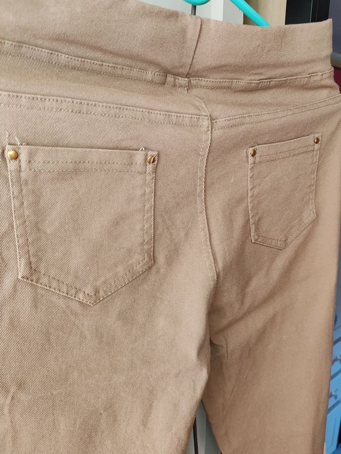 Pantalon "magique" marron glacé taille 38 - photo numéro 4