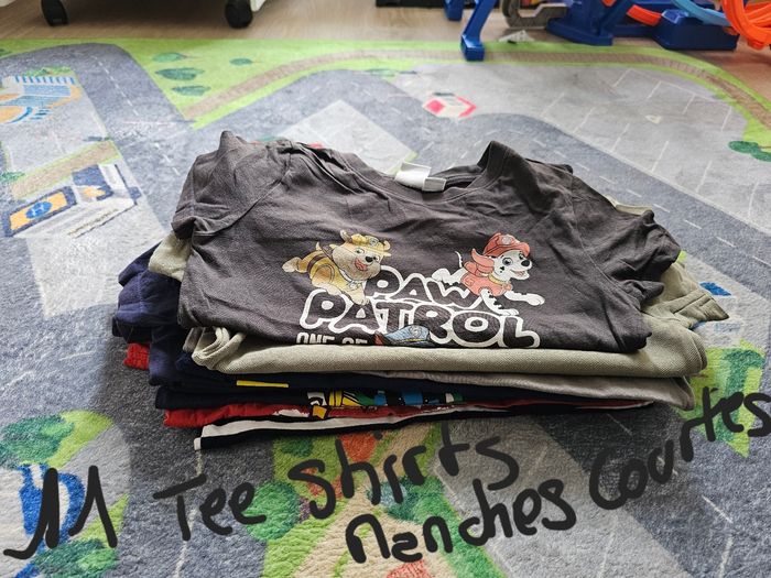 Lot de vêtements garçon 4 ans - photo numéro 5
