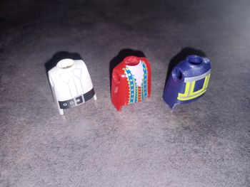 Playmobil piece detachee figurine torse buste