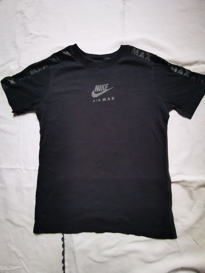 Tee shirt Nike Air max enfant  L 11-12 ans