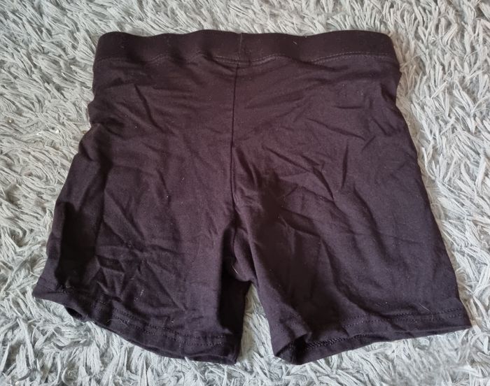Lot 2 shorts taille M - photo numéro 9