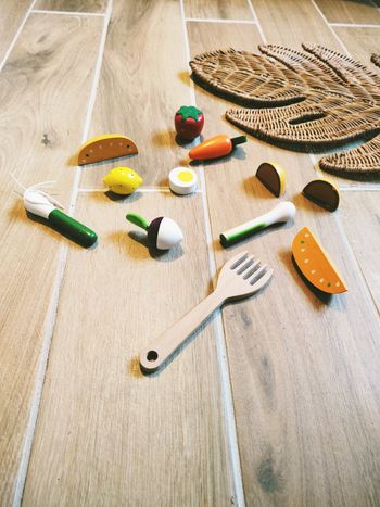 🫜Jeu d'imitation - Dinette légumes, fruits et spatule en bois marque Djeco