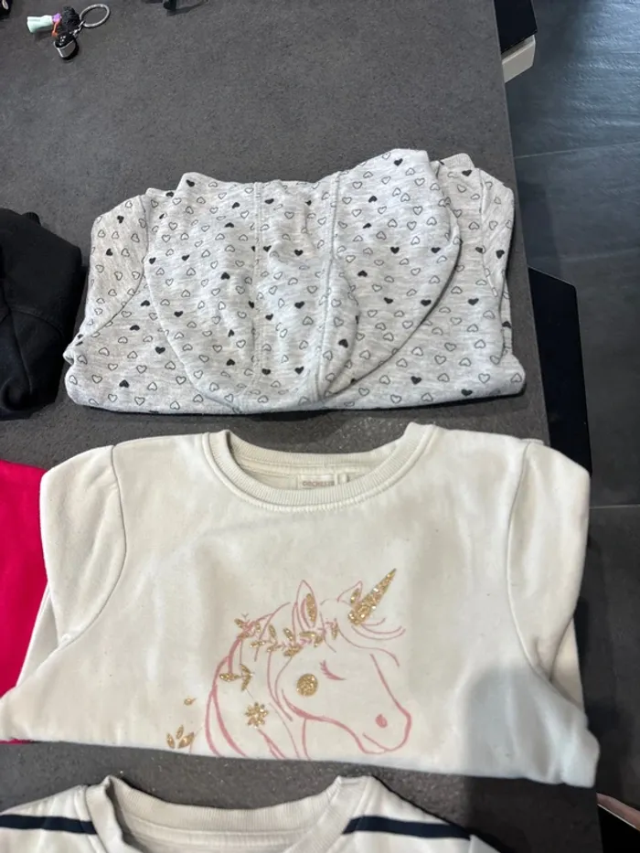 Lot vêtements fille 4 ans - photo numéro 6