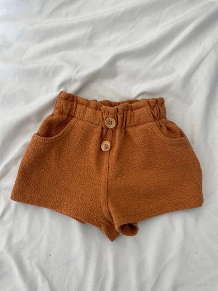 Short marron 3 mois