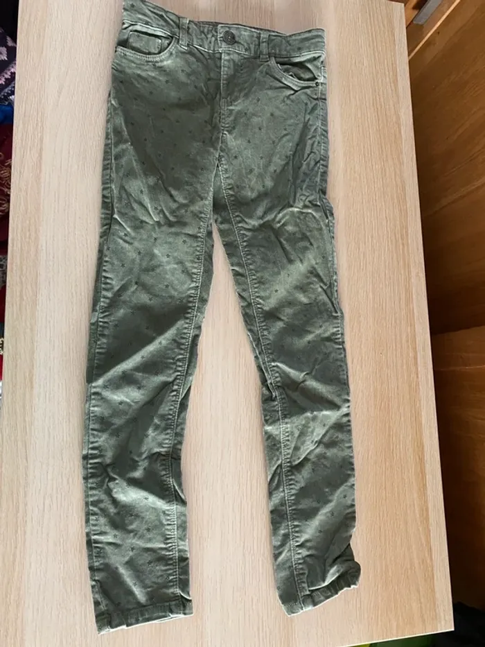 Pantalon jean velours kaki Kiabi 9 ans fille paillettes pailleté - photo numéro 2