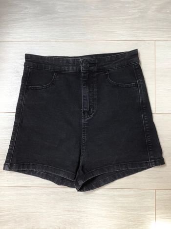 Short Jennyfer taille 34
