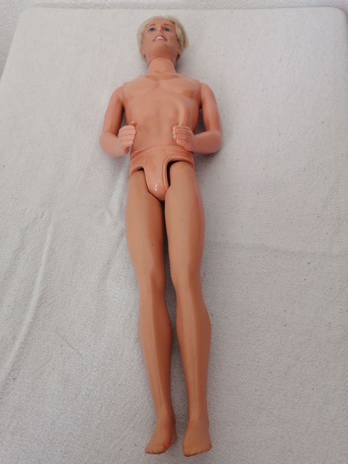 poupée ken - photo numéro 3