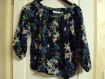 Blouse  col large motif île