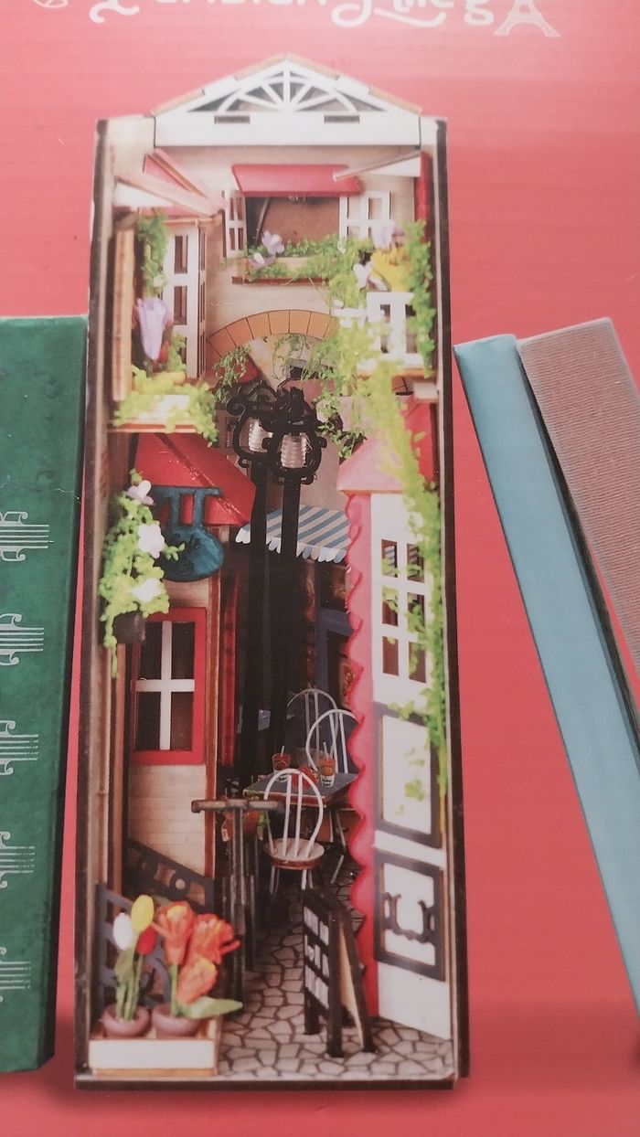 Booknook parisian alley - photo numéro 2