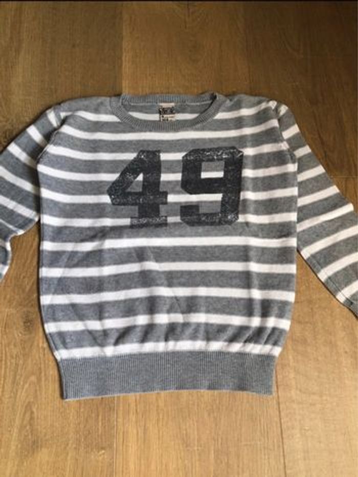 Pull garçon tape à l’œil