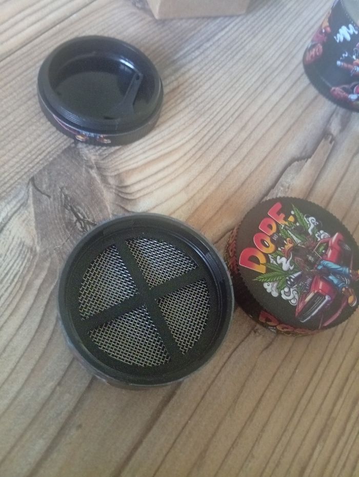 Grinder ( 1 ) - photo numéro 4