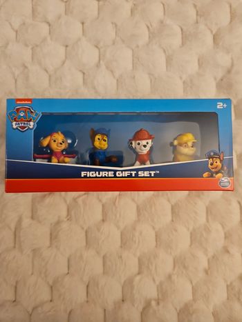 Lot de 4 figurines pat patrouille