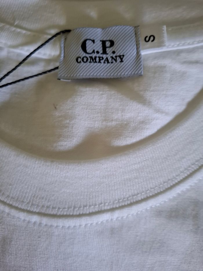 T-shirt C.P. Company - photo numéro 4