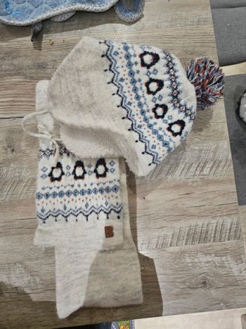 Ensemble bonnet écharpe obaibi