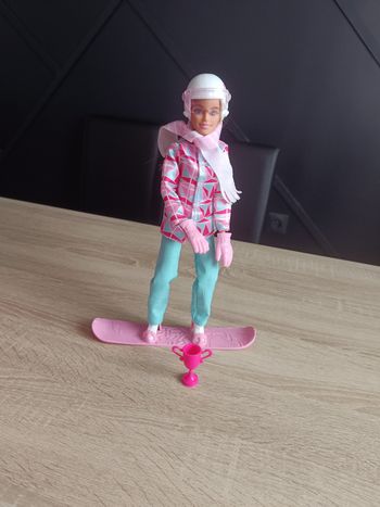 Barbie snowboard 