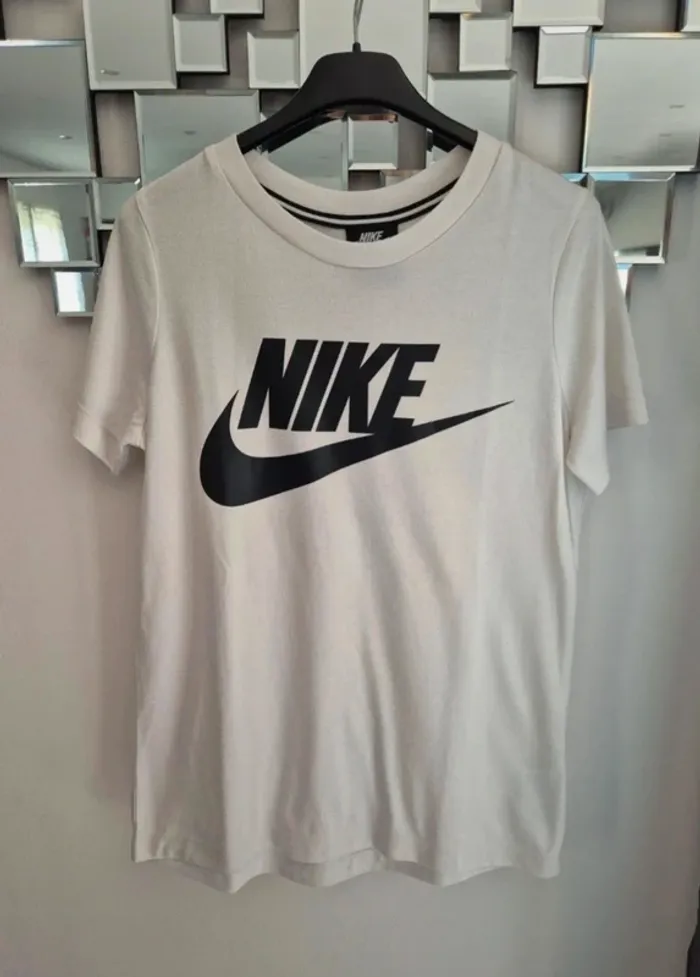 T-shirt Nike Homme - Blanc Logo Noir - Taille S